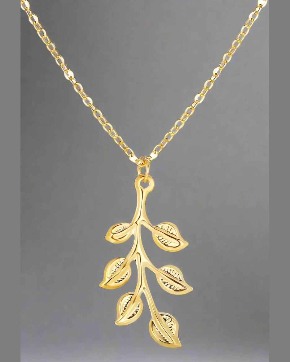 Leaf Pendant Necklace