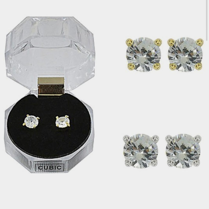 Cubic Zirconia Stud Earrings and Acrylic Gift Box