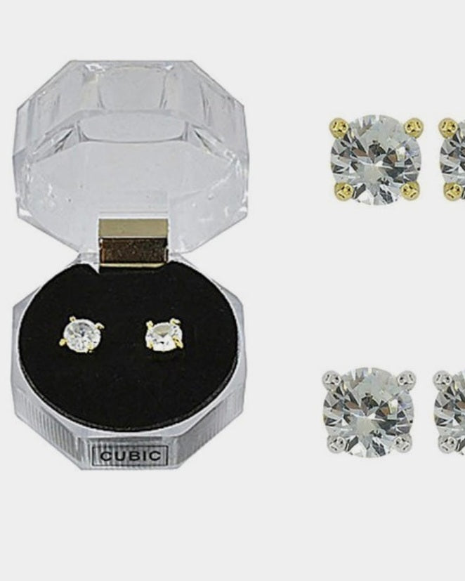 Cubic Zirconia Stud Earrings and Acrylic Gift Box