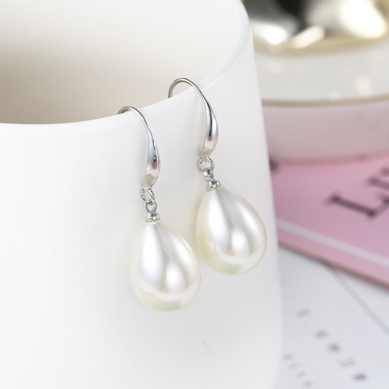 Waterdrop 3/4 Inch Pearl Earrings