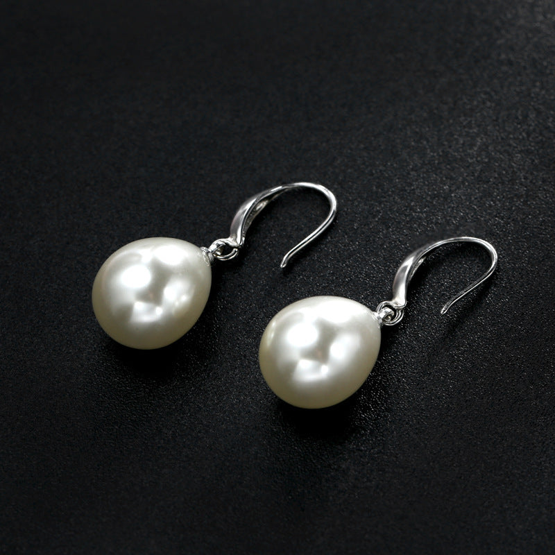 Waterdrop 3/4 Inch Pearl Earrings