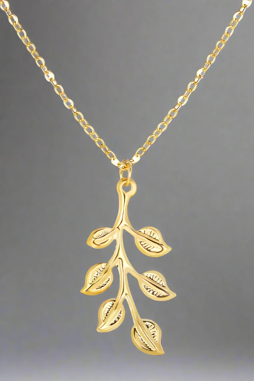 Leaf Pendant Necklace