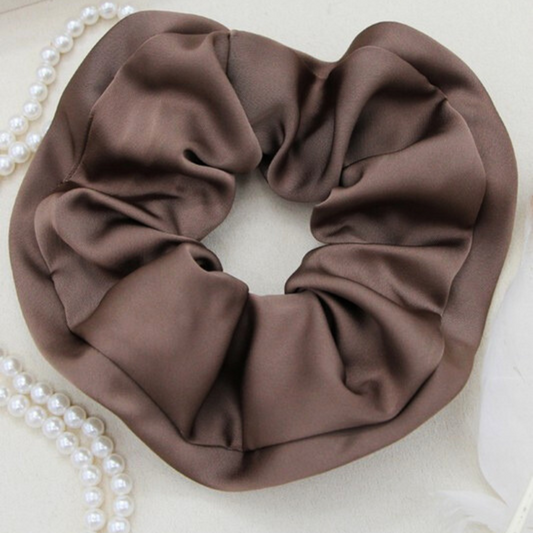 Minimalist Silky Scrunchy