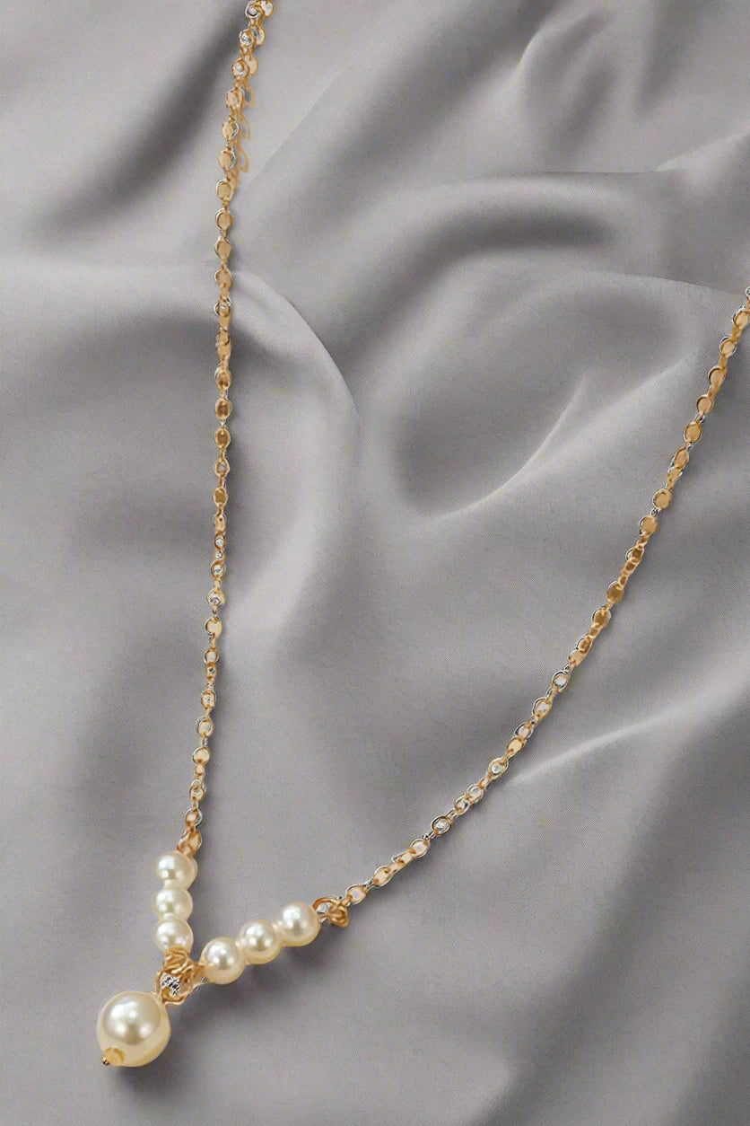 7 Pearl Necklace