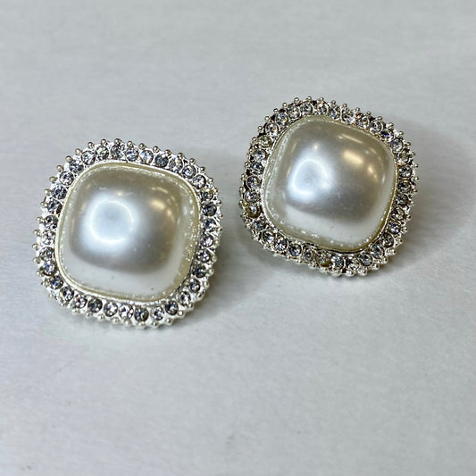 Square Pearl Clip Earrings
