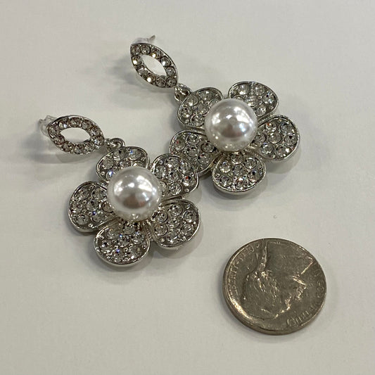 Pearl Flower Earrings
